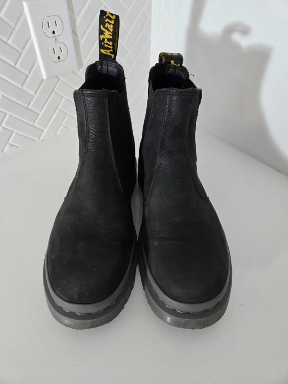 Dr Martens 2976 Chelsea Boots Black Milled Nubuck Grey Sole UK7 US Mens 8